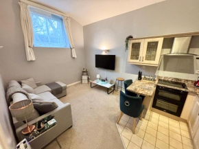 County House City Centre with parking Sleeps 4